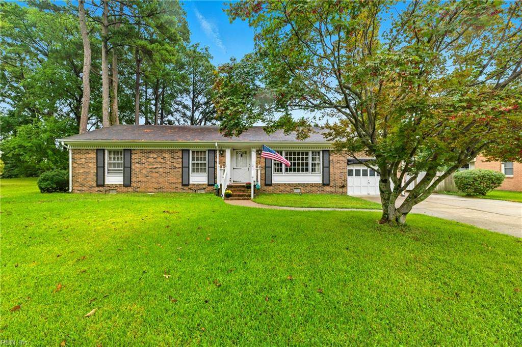 2301 Deerfield Cres - Photo 1