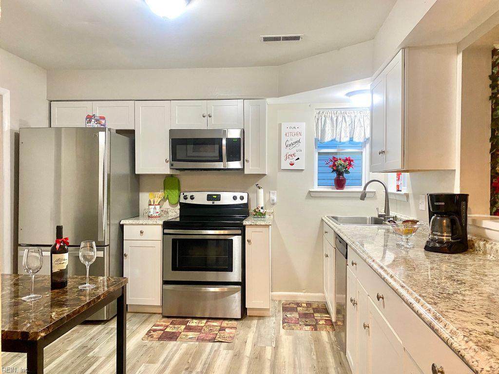 947 Fern Ridge Rd - Photo 1