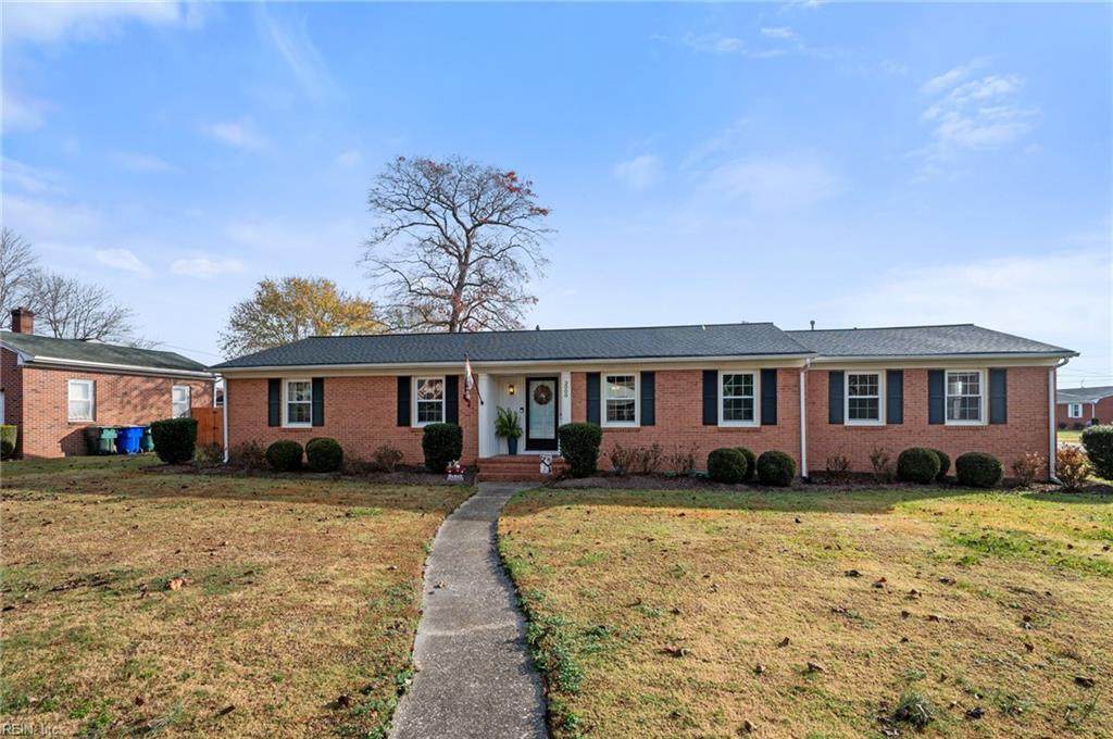 3000 Catalina Ave - Photo 1