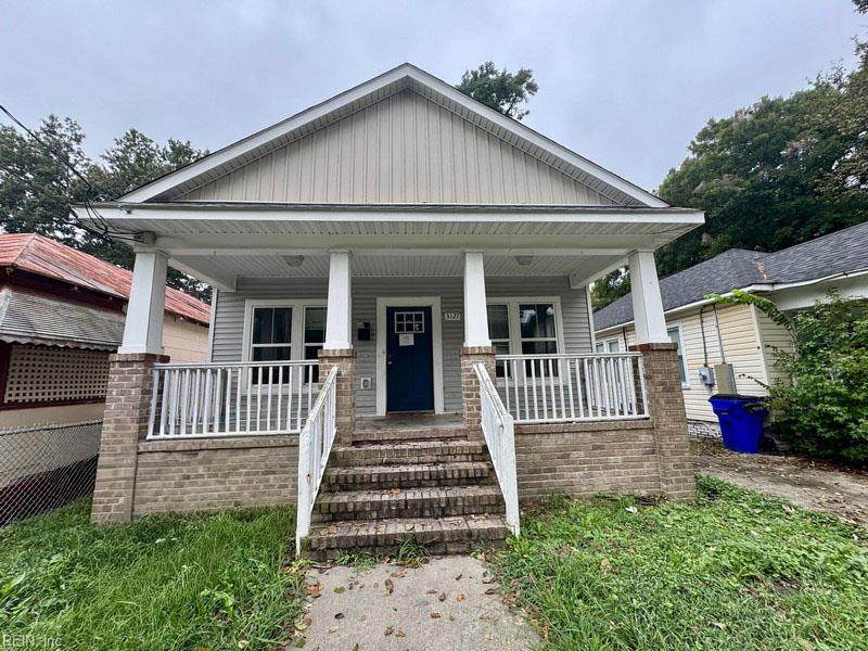 3127 Montana Ave - Photo 1