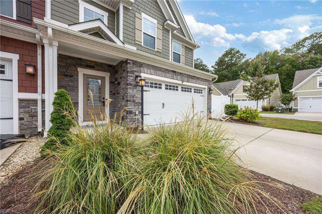1839 Whelp Way - Photo 1