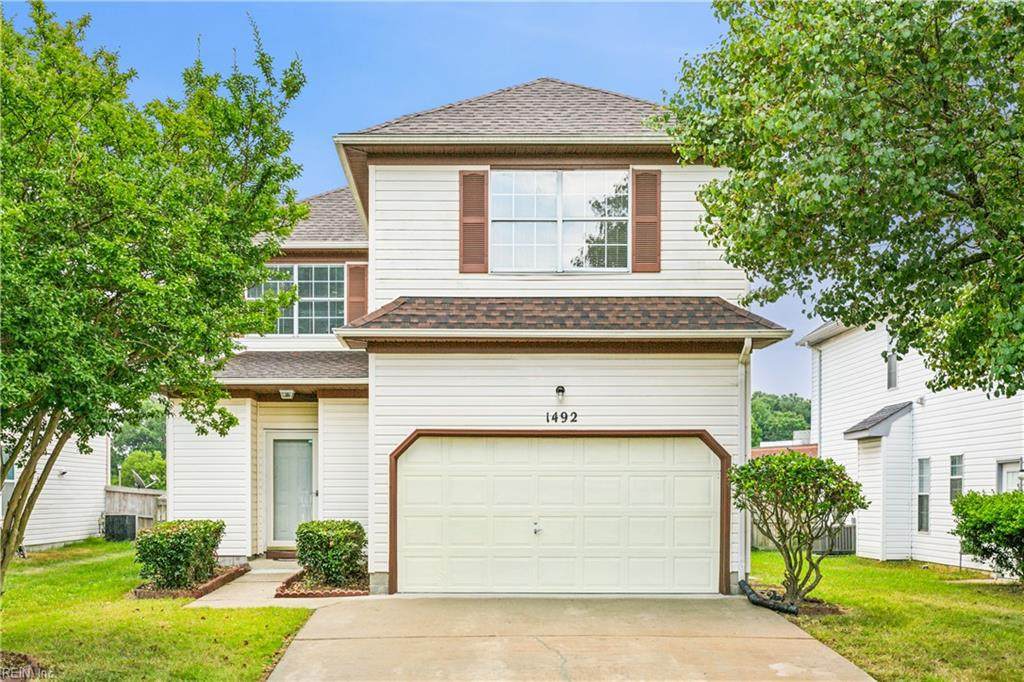 1492 Berkshire Dr - Photo 1