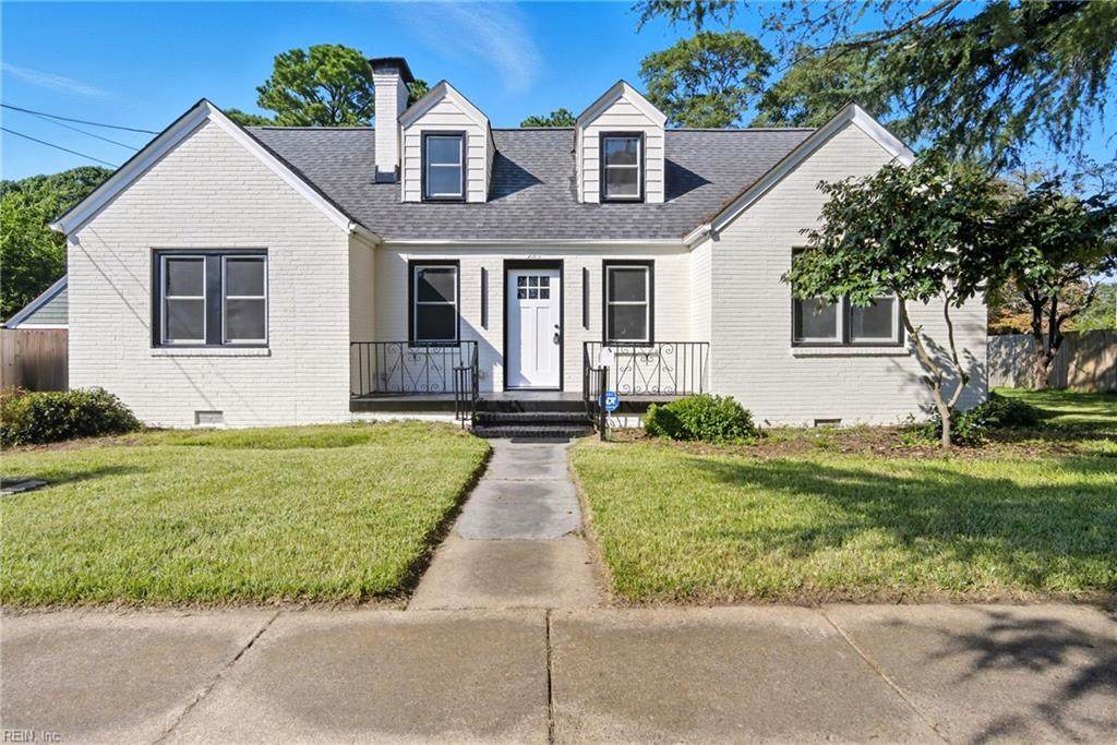 924 Norview Ave - Photo 1