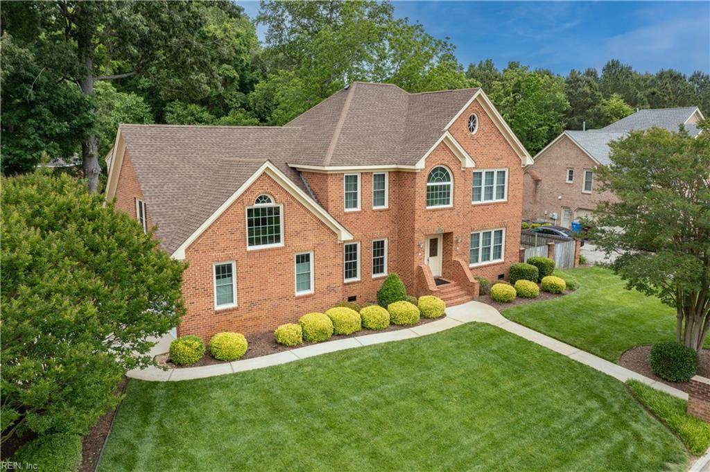 724 Firethorn Rd - Photo 1