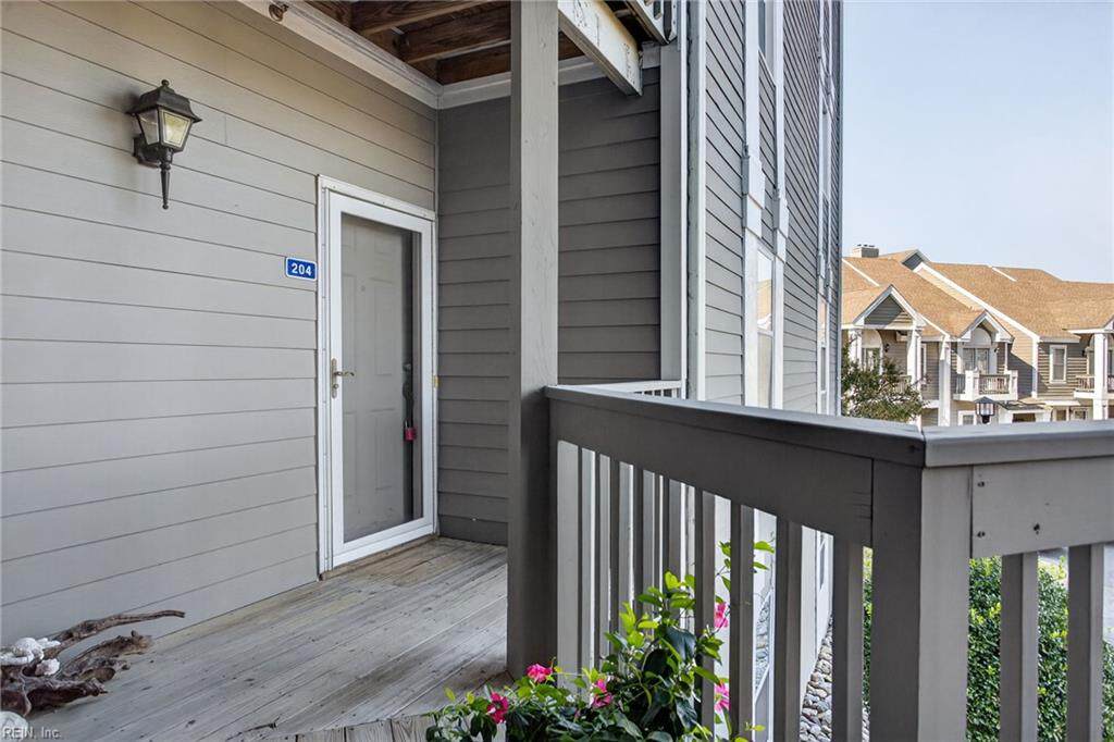 1044 Porte Harbour Arch - Photo 1