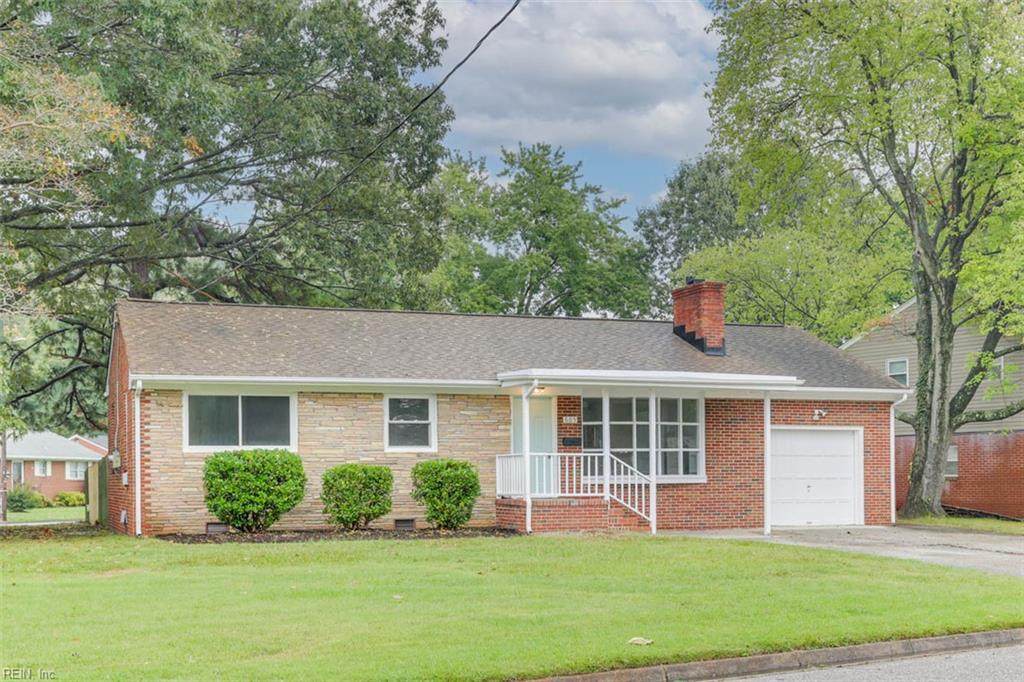 605 Spruce Rd - Photo 1