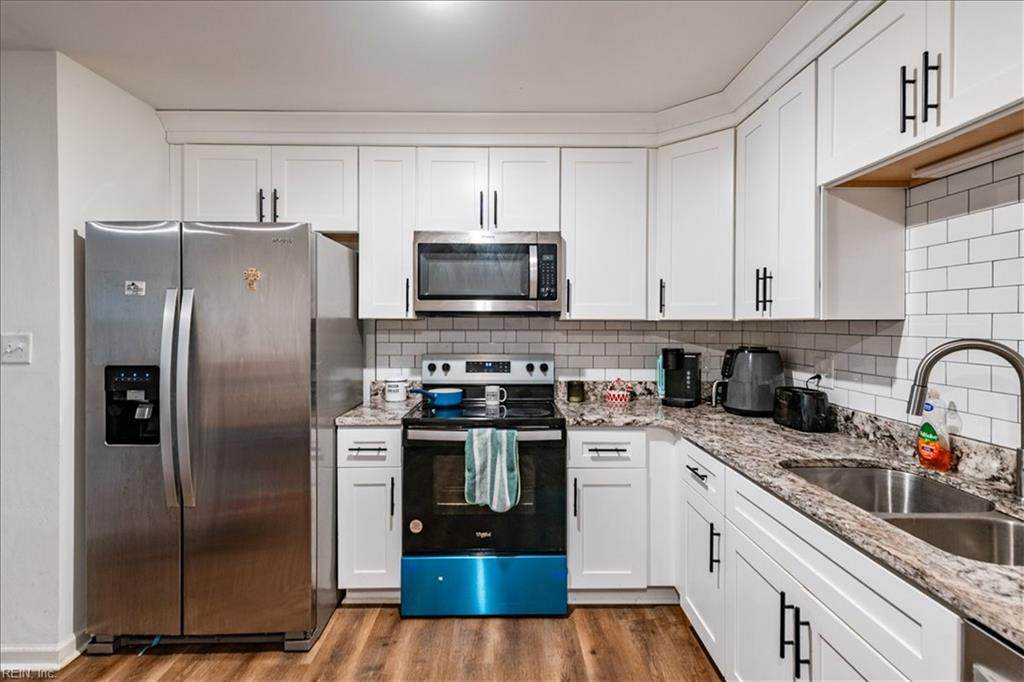 2004 Harris St - Photo 1