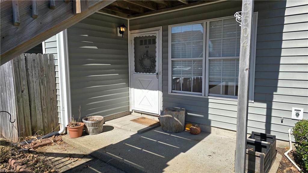 3504 Irvington Ct - Photo 1