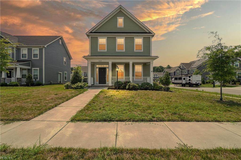 929 Skicoat St - Photo 1