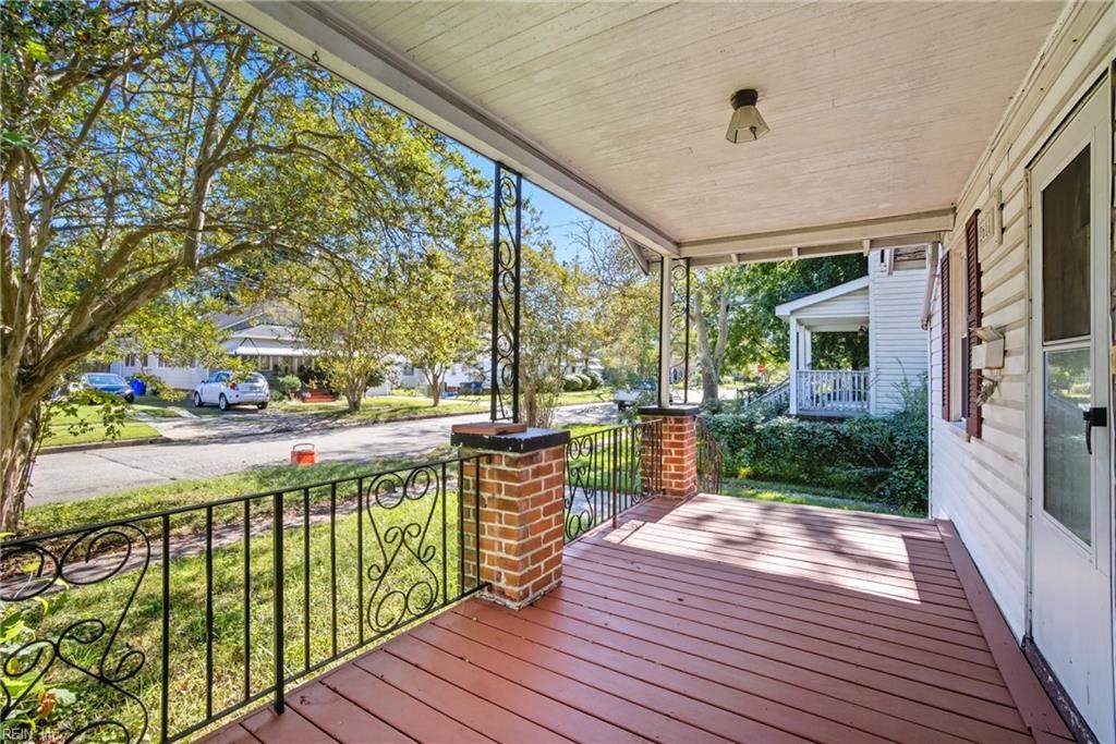 2611 Harrell Ave - Photo 1