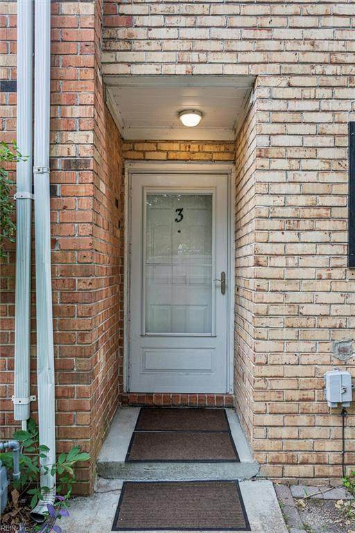 1120 Hillside Ave - Photo 1