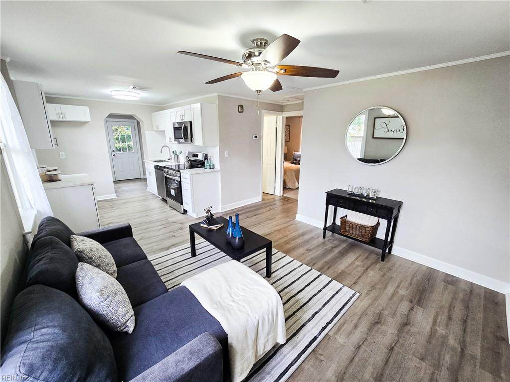 4804 Vick St - Photo 1