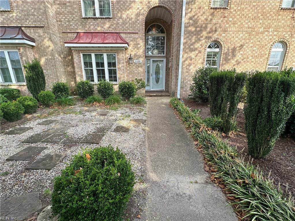 3188 Shore Dr - Photo 1