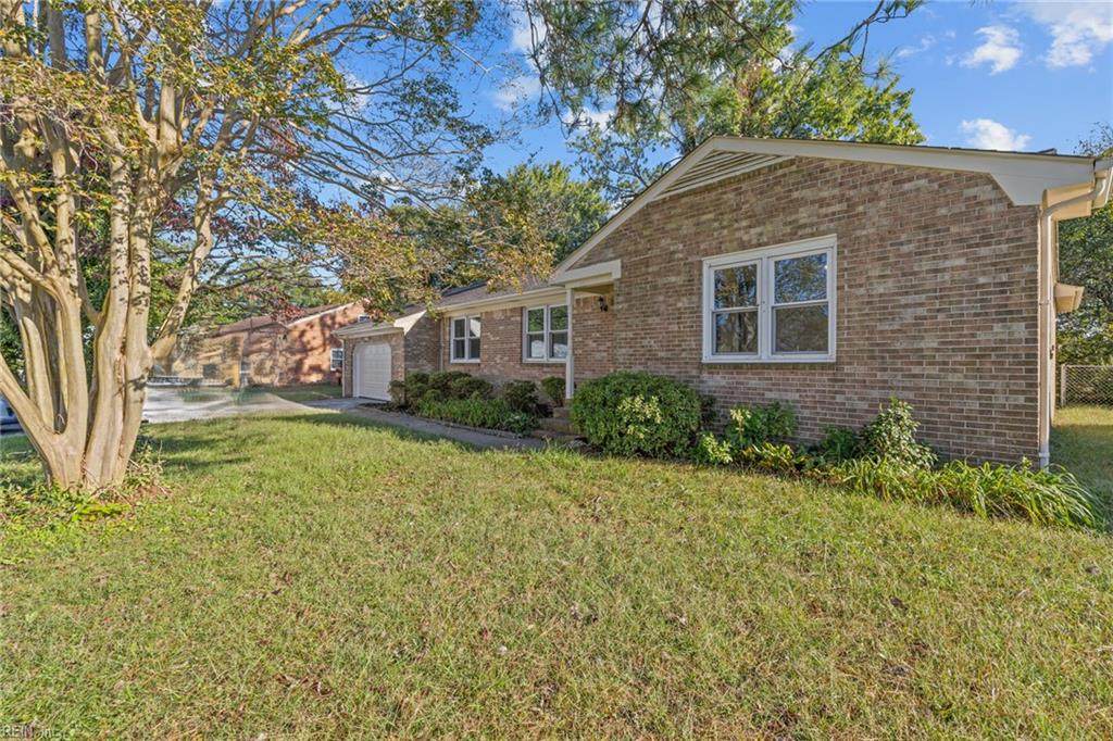 5517 Old Providence Rd - Photo 1