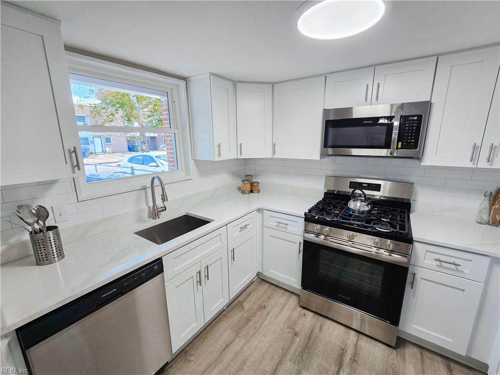 6433 Faraday Ct - Photo 1