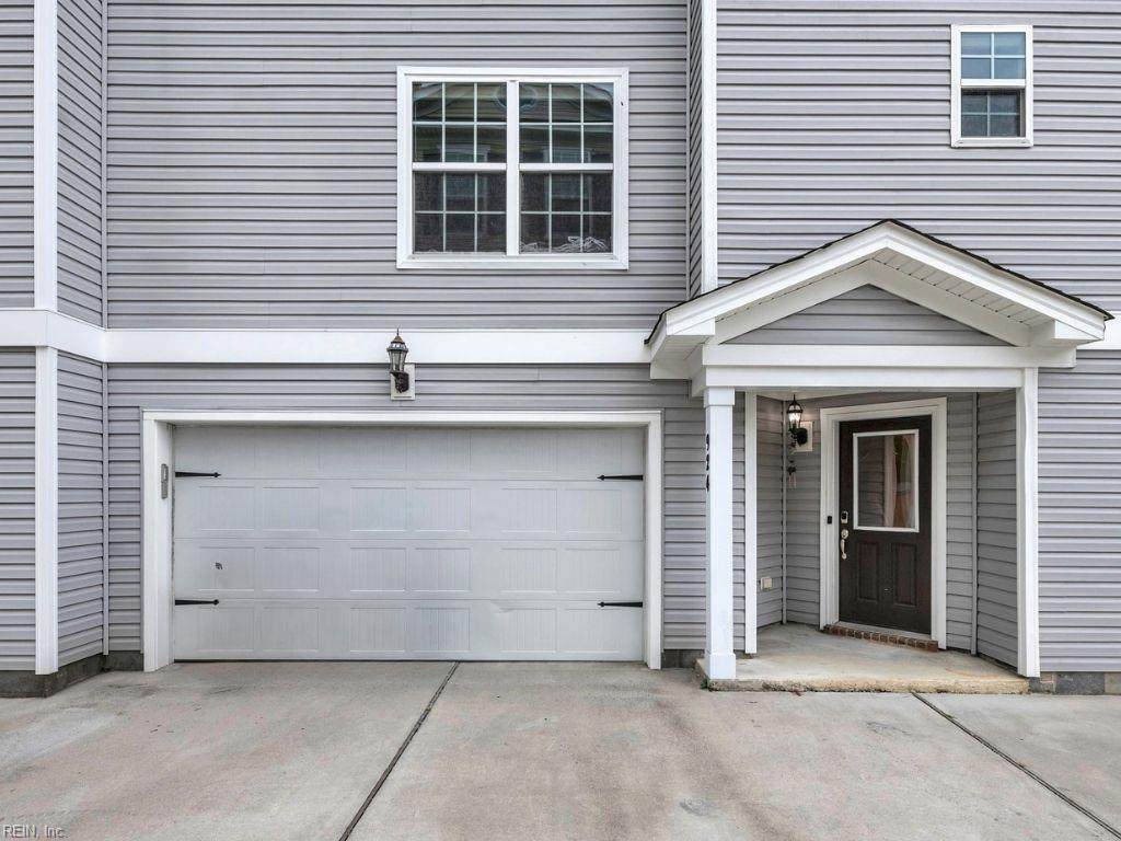 924 13th St - Photo 1