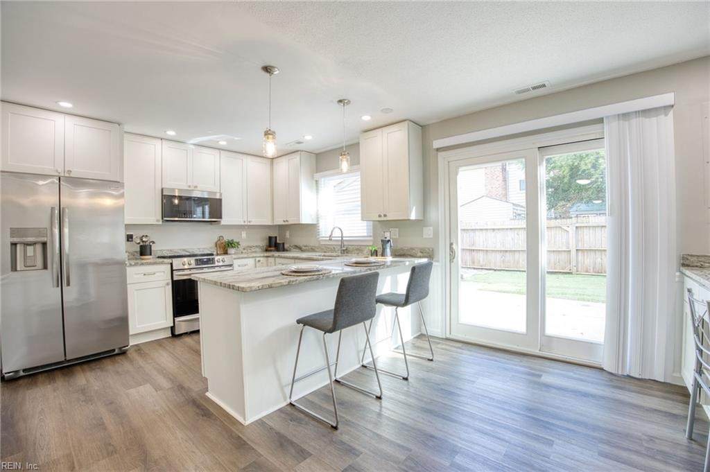 1821 Sheringham - Photo 1