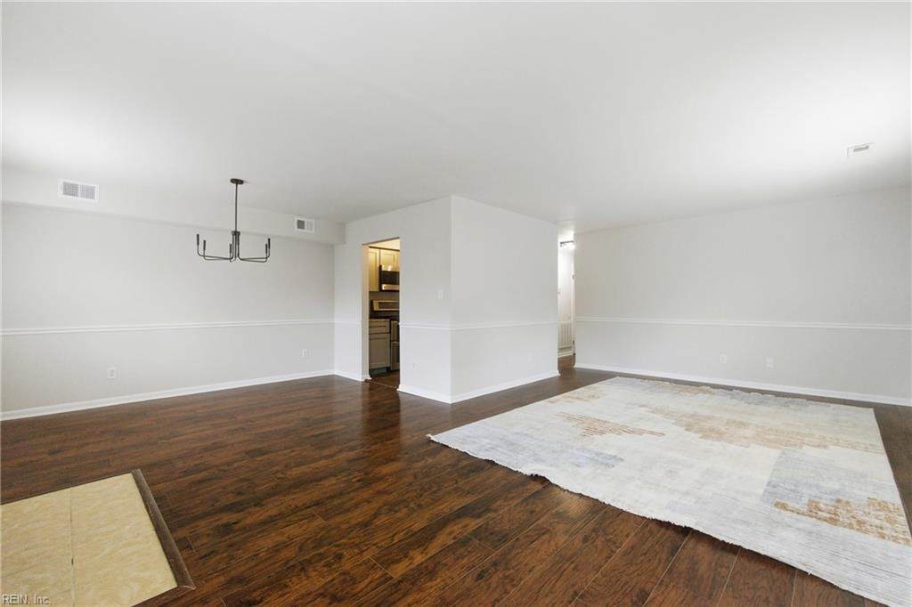 1365 Ventura Way - Photo 1