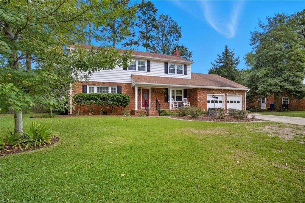 747 Suffolk Ln - Photo 1