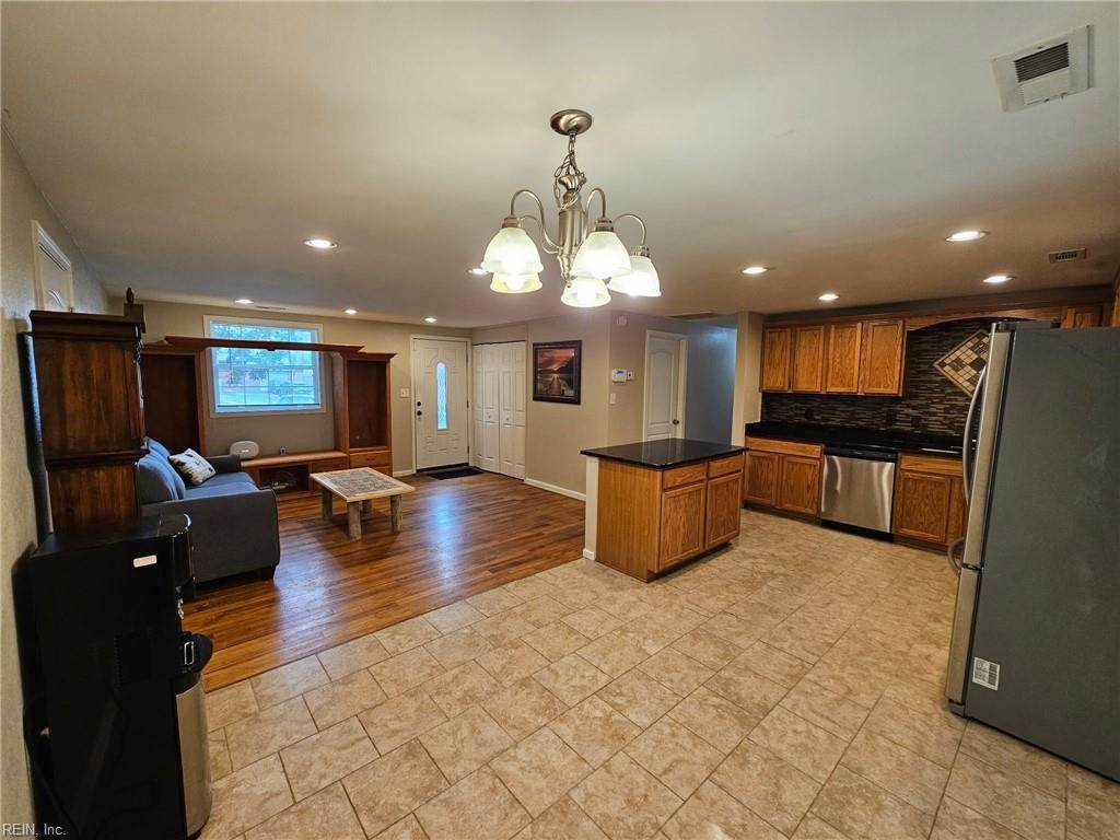 2002 Neville Cir - Photo 1