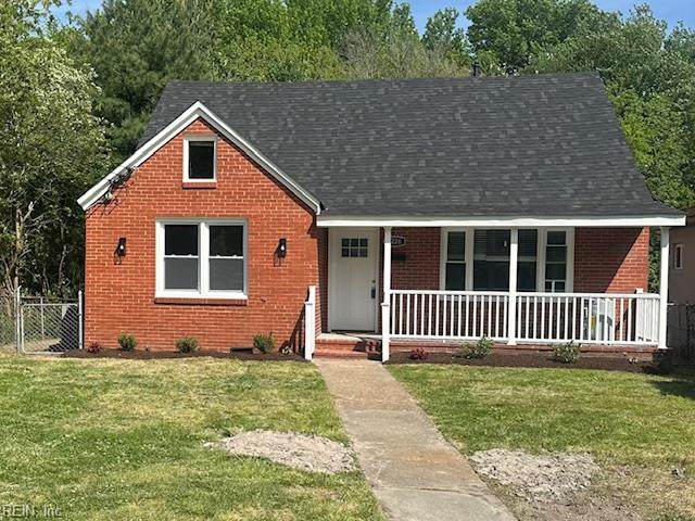 2226 Marshall Ave - Photo 1