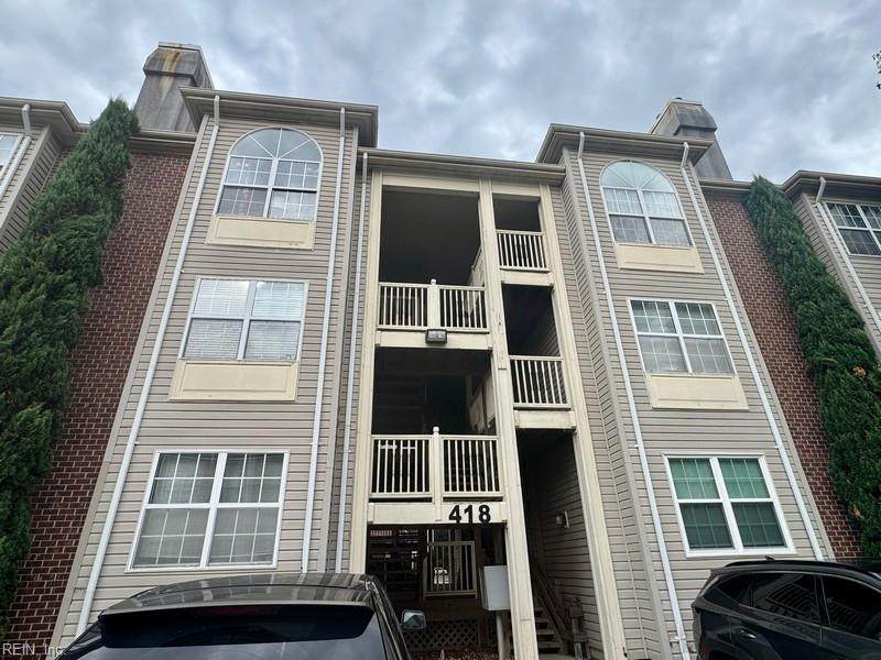 418 Delaware Ave - Photo 1