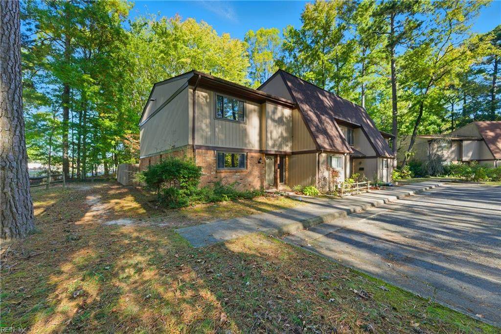 1001 Willow Green Dr - Photo 1