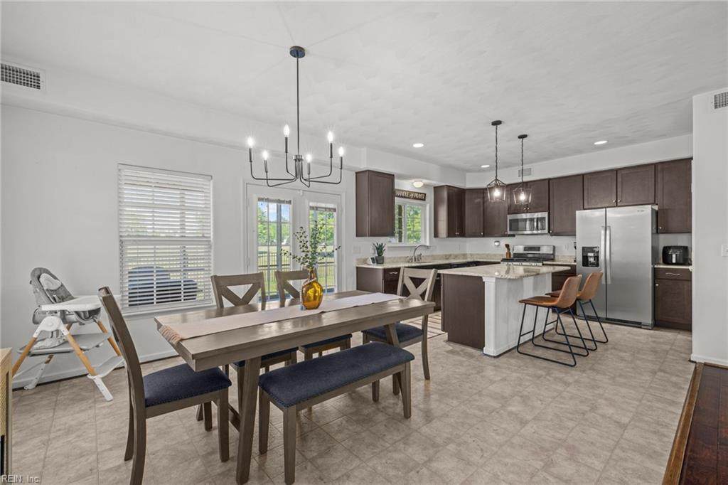 5061 Kings Grant Cir - Photo 1