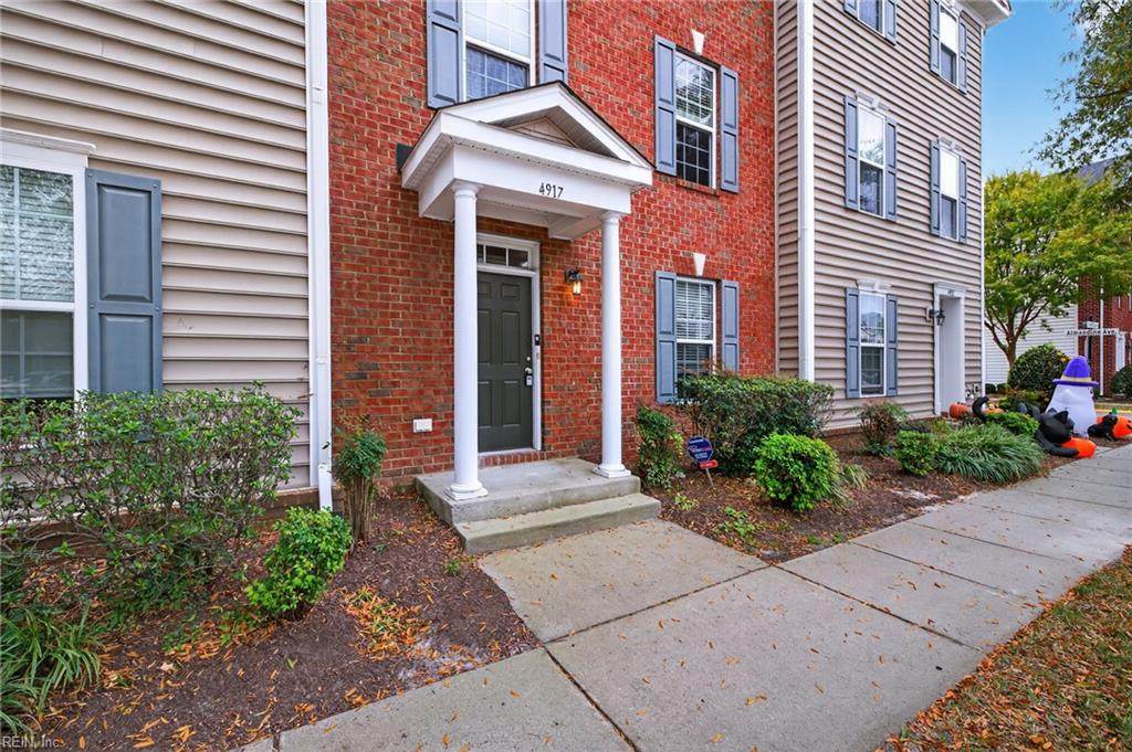 4917 Travertine Ave - Photo 1