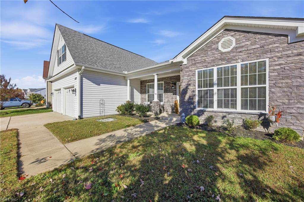 4715 Yeardley Loop - Photo 1