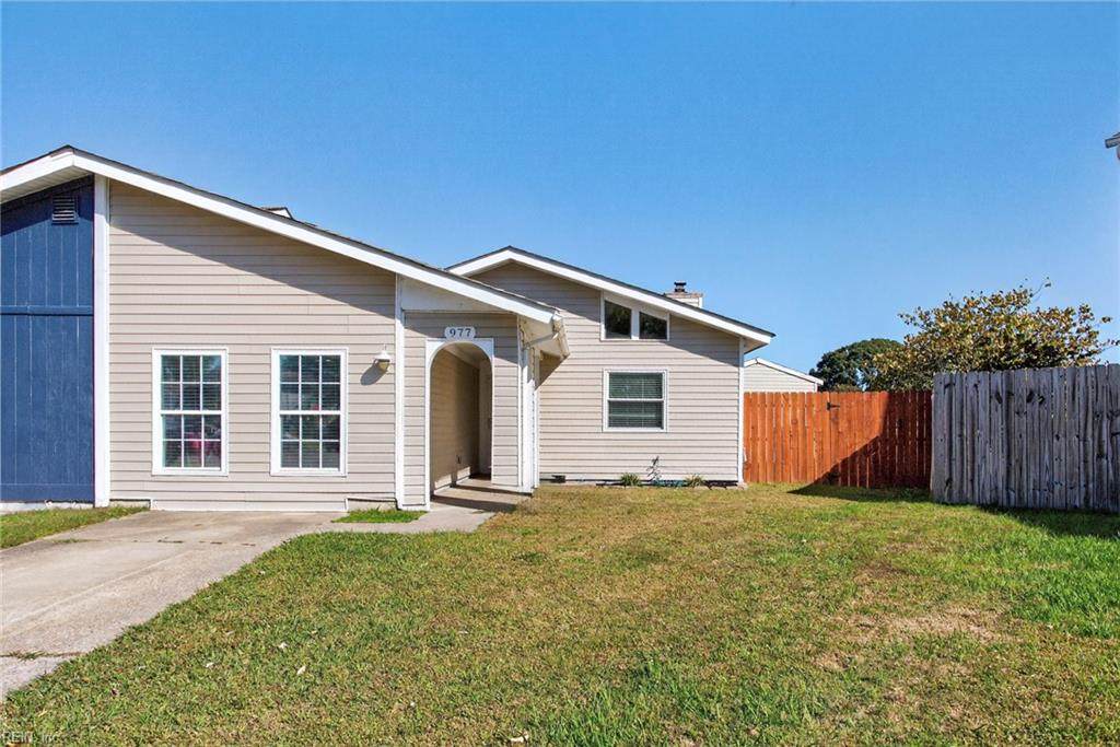 977 Barrington Ct - Photo 1