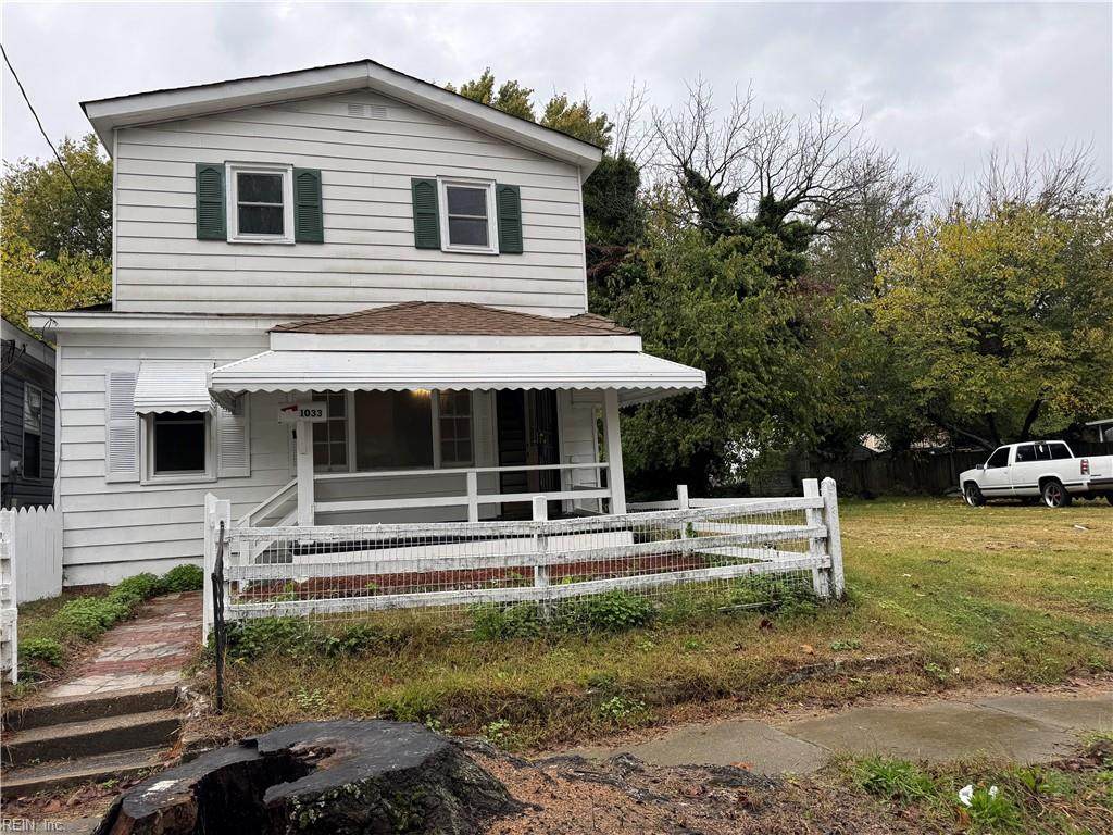 1033 32nd St - Photo 1