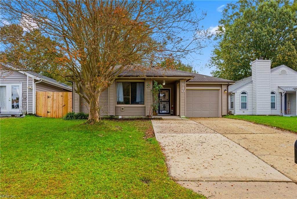 910 Chimney Hill Pw - Photo 1