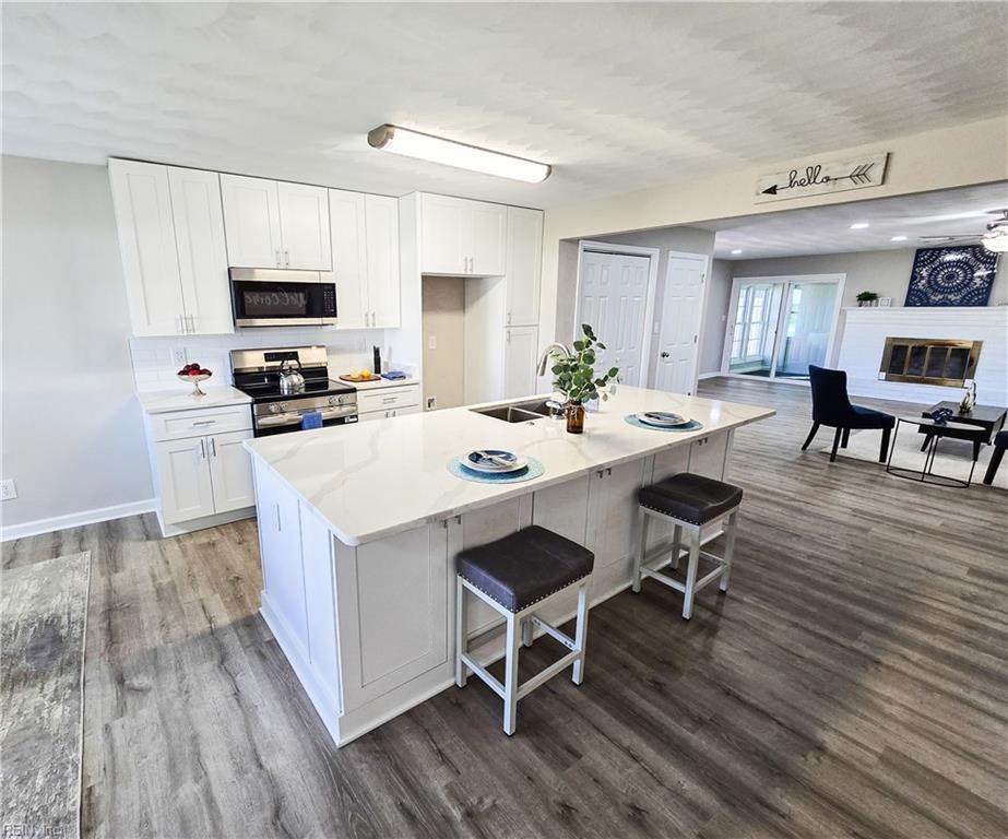 3625 Weiss Ln - Photo 1