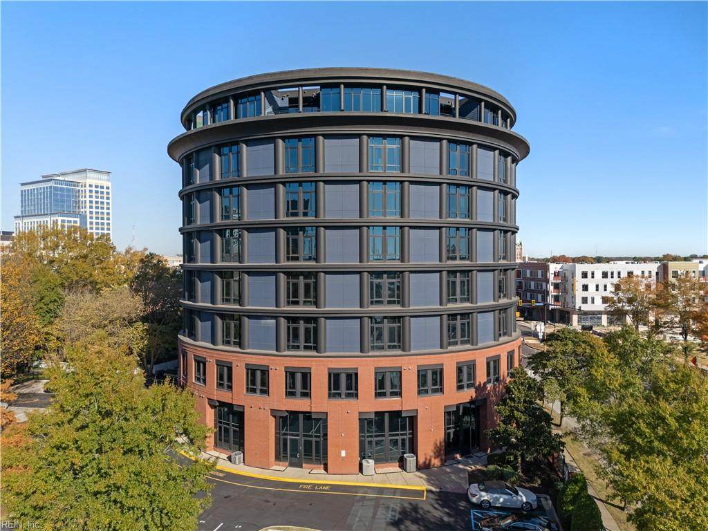 415 St Pauls Blvd - Photo 1