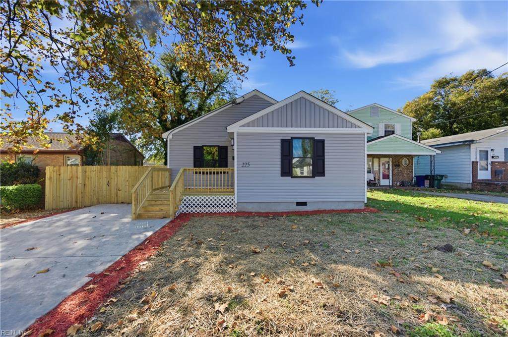 225 Poplar Ave - Photo 1