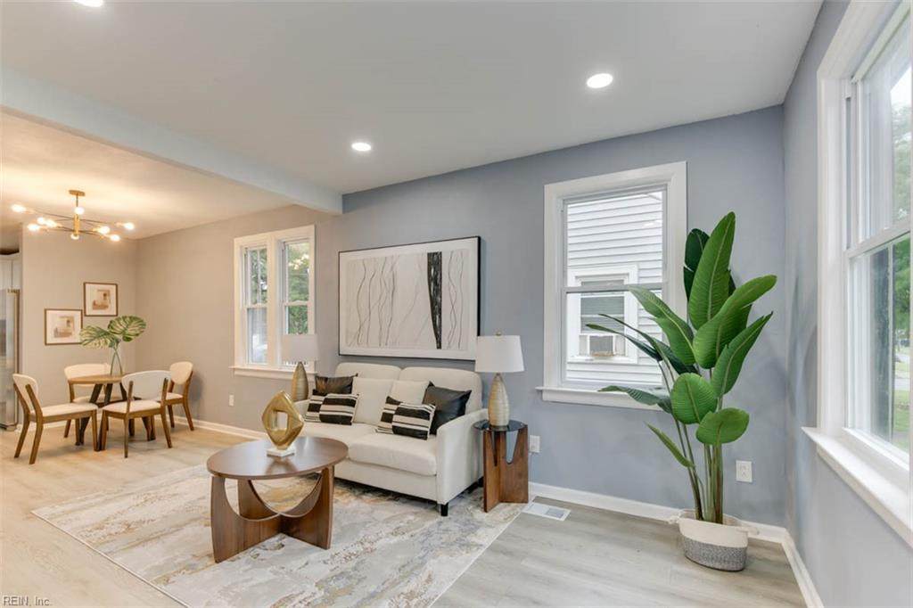 1704 Holladay St - Photo 1