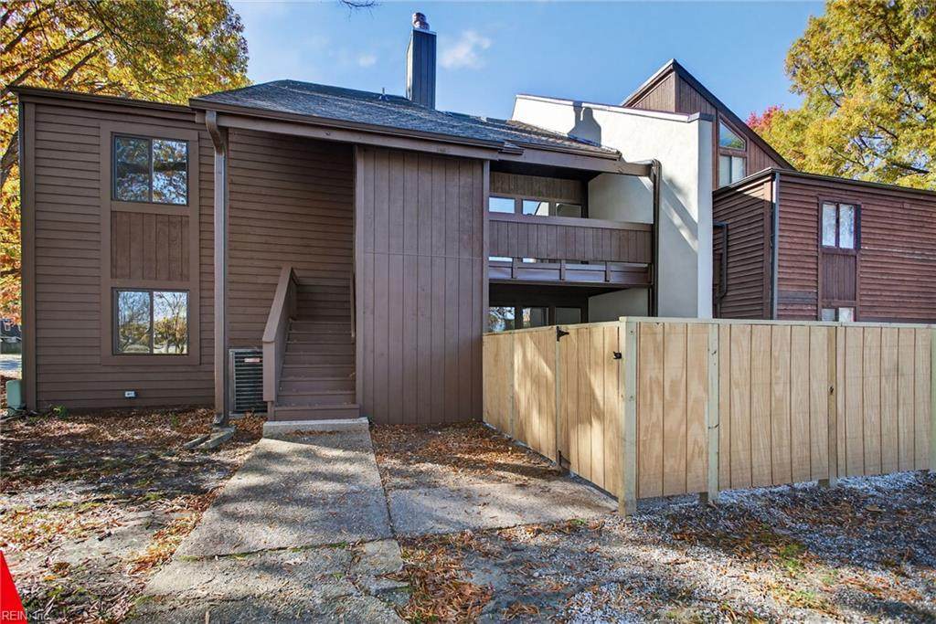 563 Ayrshire Way - Photo 1