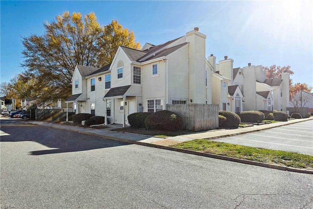 325 Lees Mill Dr - Photo 1