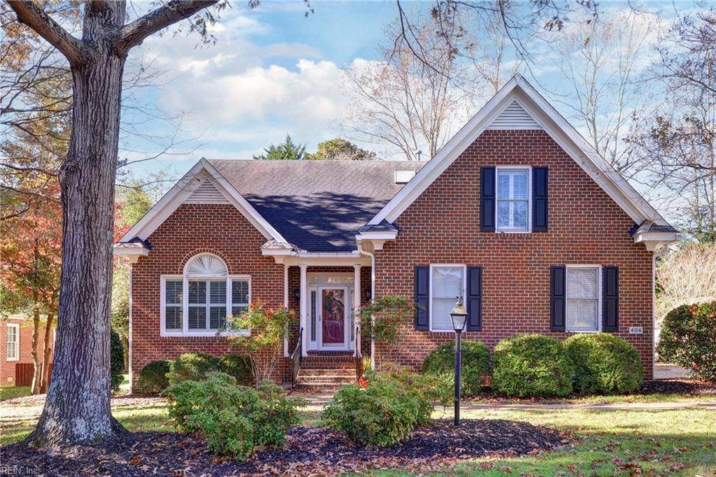 404 Ashwood Dr - Photo 1