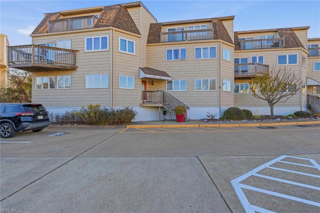 247 Lake Dr - Photo 1