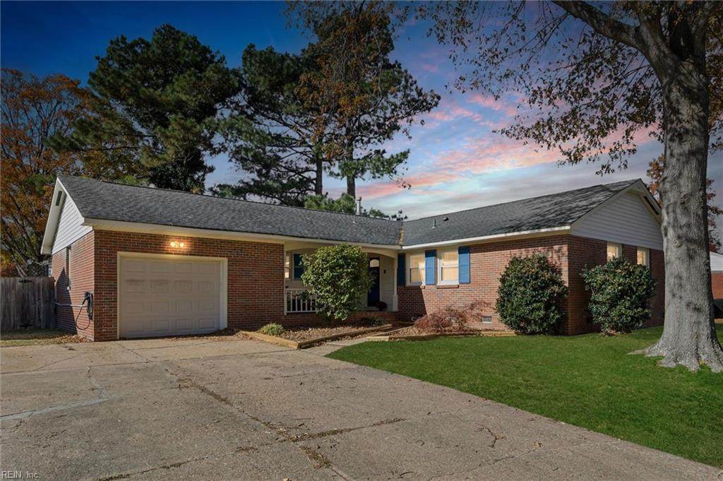 2204 Trant Lake Dr - Photo 1