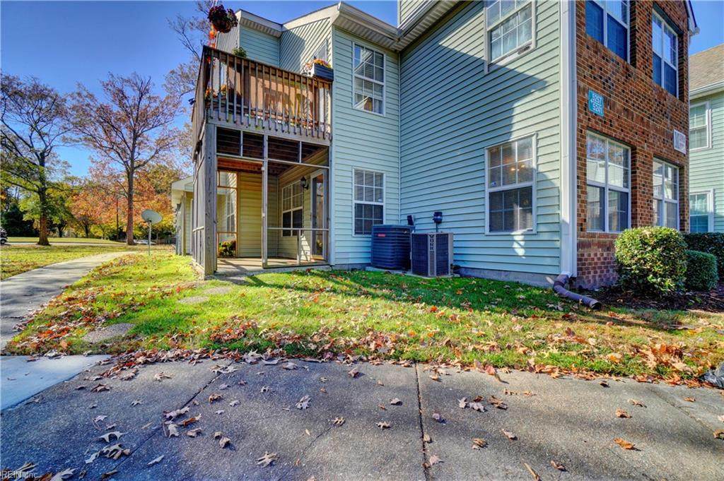 5233 Thatcher Way - Photo 1