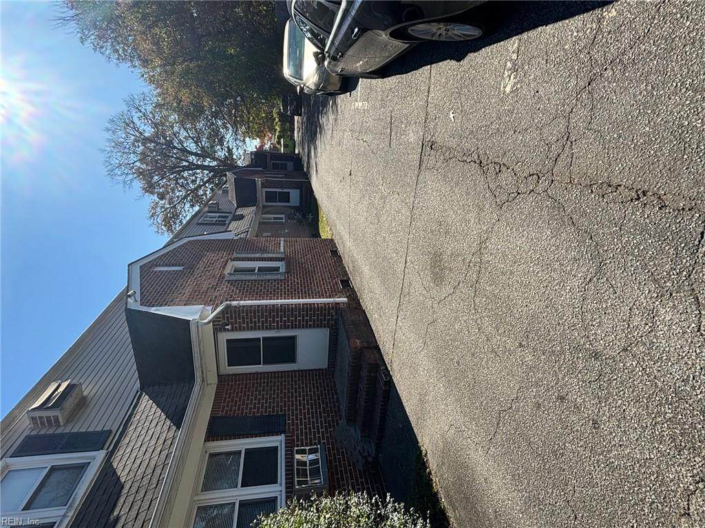 719 Dudley Ave - Photo 1