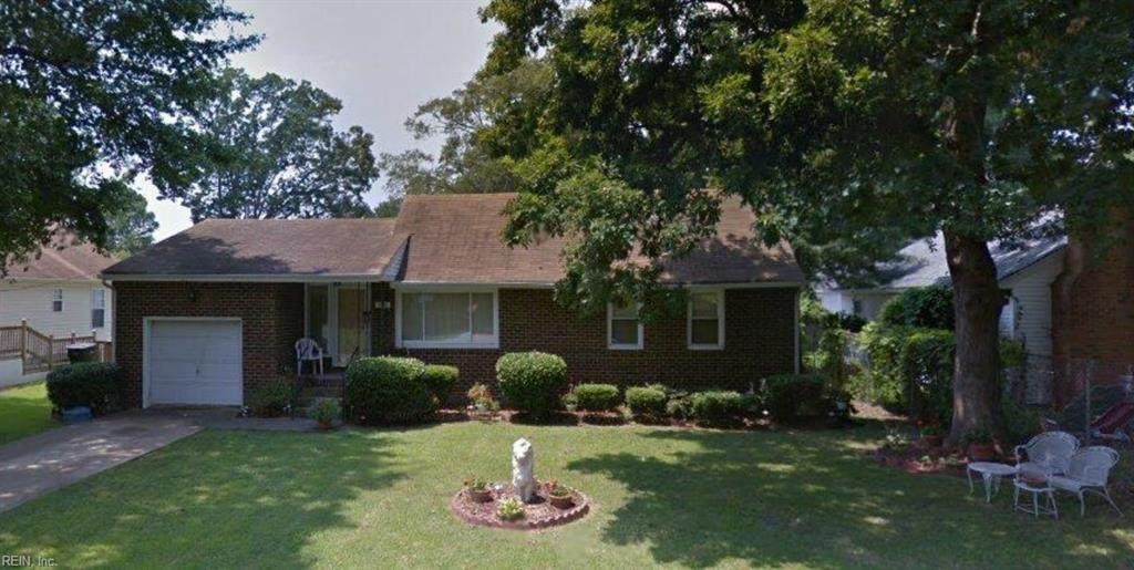 826 Potomac Ave - Photo 1