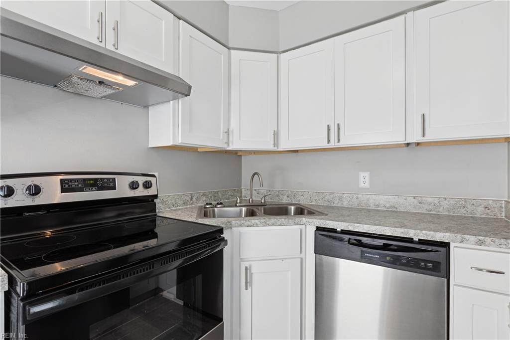 1007 Green St - Photo 1