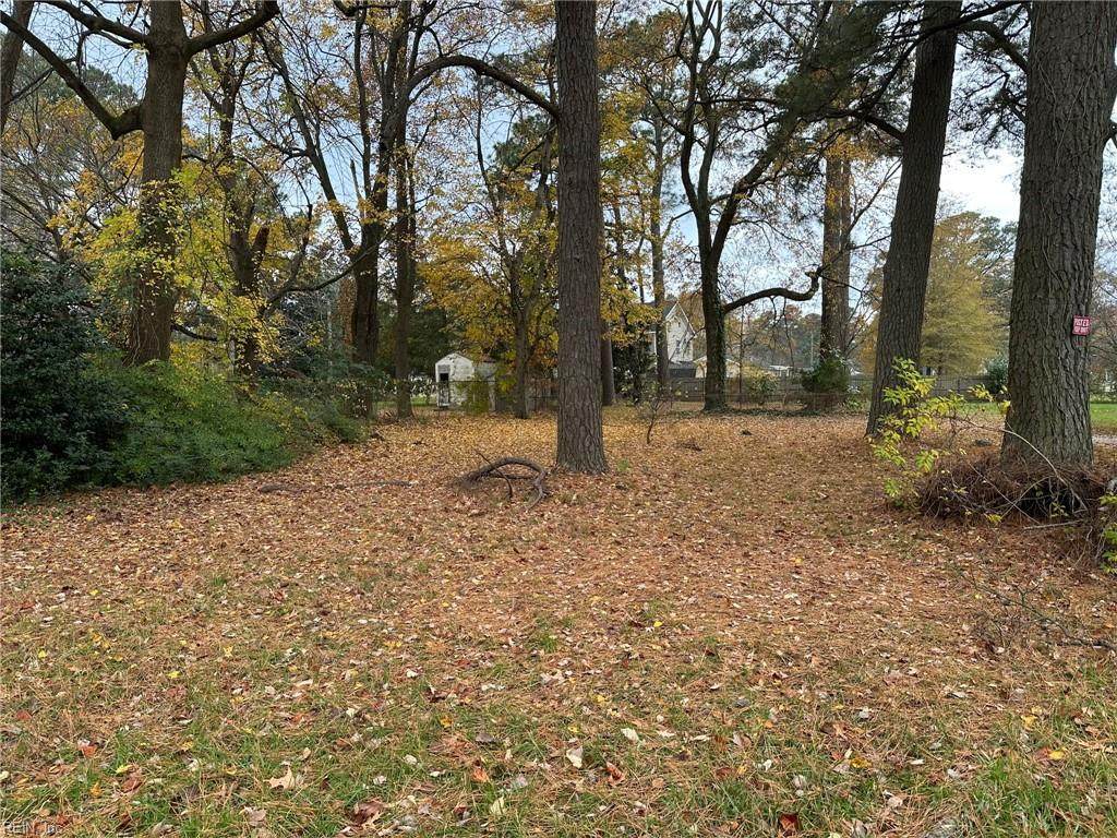 210 Bedford Ct - Photo 1