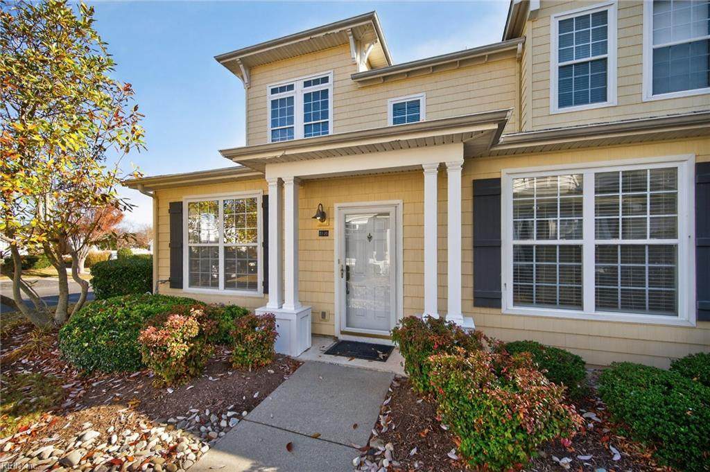 1120 Grace Hill Dr - Photo 1