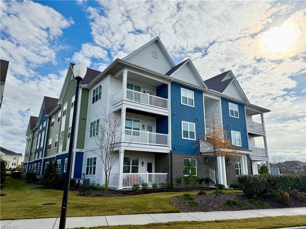 1725 Dromolin Drive #201 - Photo 1