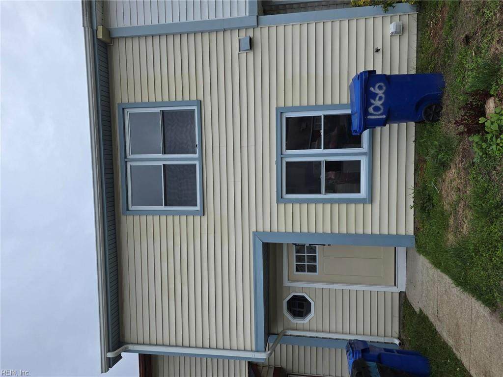 1066 Commonwealth Pl - Photo 1